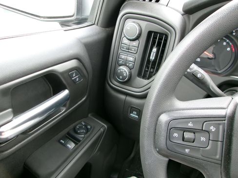 Used 2025 Chevrolet Silverado 1500 W/T w/ WT Safety Package image 17