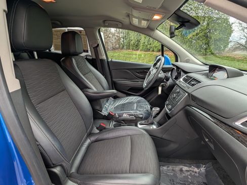 Used 2015 Buick Encore FWD image 11