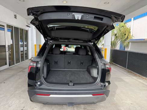 Used 2025 Chevrolet Equinox LT image 32