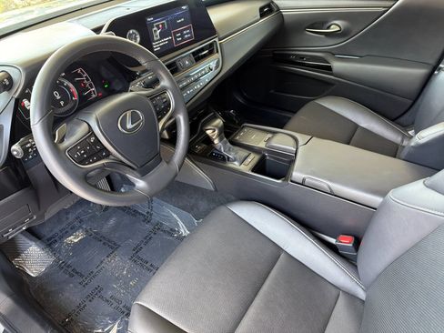 Used 2022 Lexus ES 350 w/ Accessory Package FWD image 10