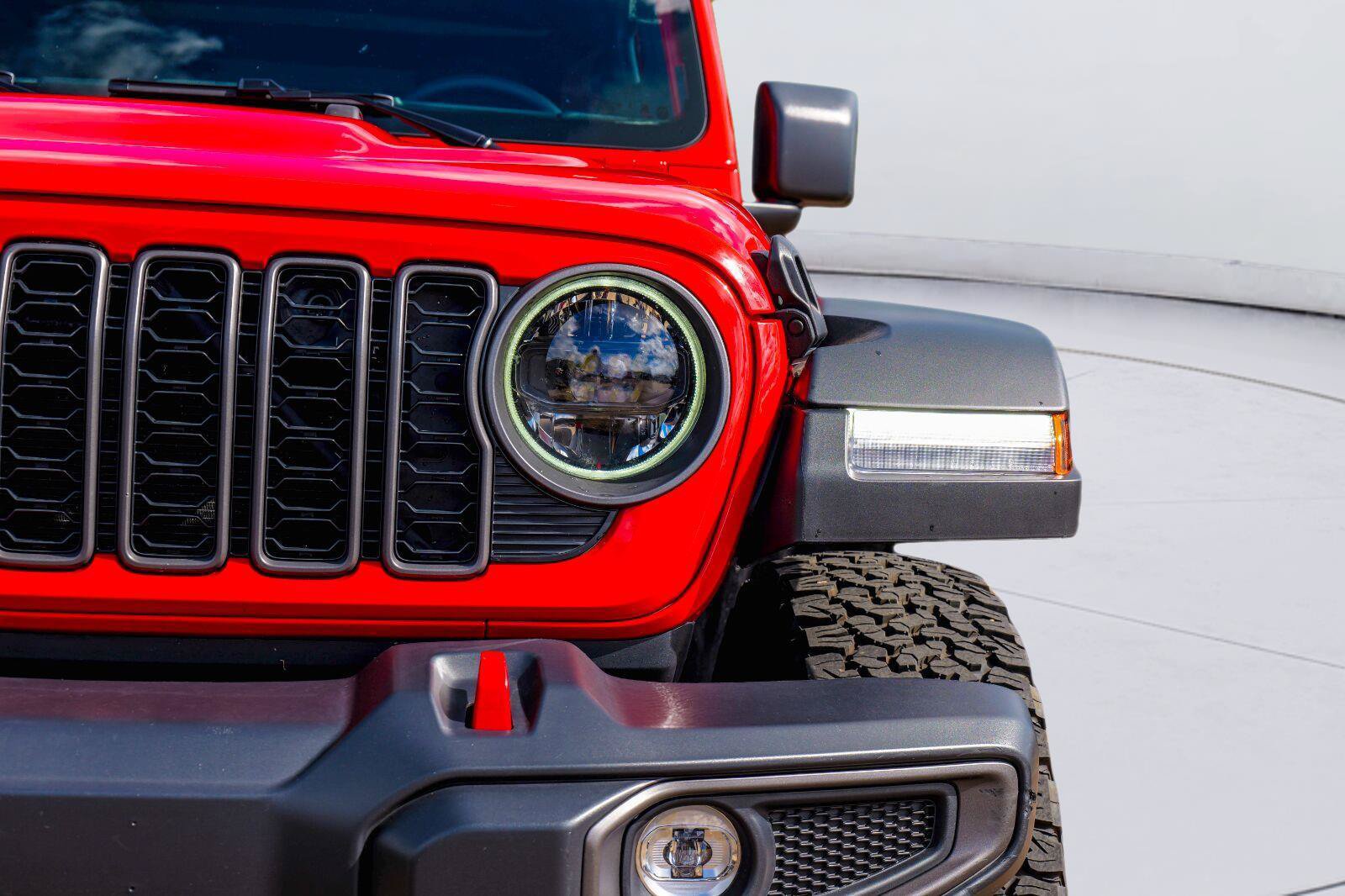 Used 2026 Jeep Wrangler Unlimited Rubicon AWD/4WD image 6