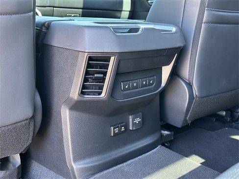 Used 2025 Toyota Tundra Platinum image 30