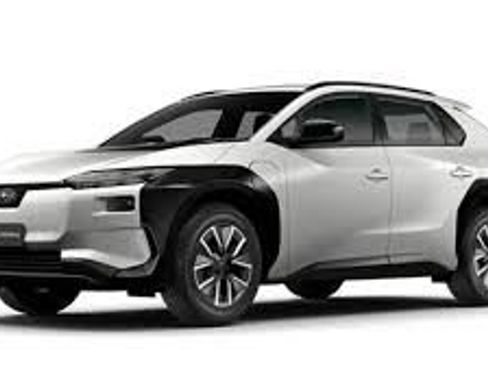 Used 2025 Subaru Solterra Limited AWD/4WD image 11