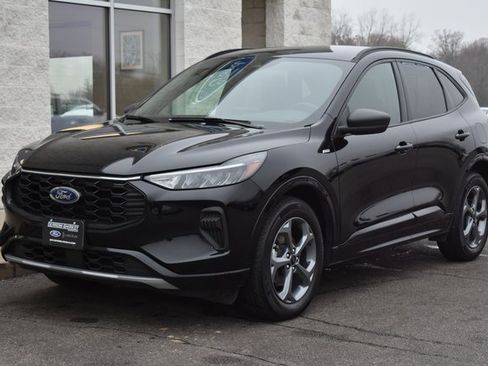 Used 2023 Ford Escape ST-Line image 9