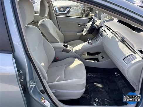 Used 2015 Toyota Prius Two image 7