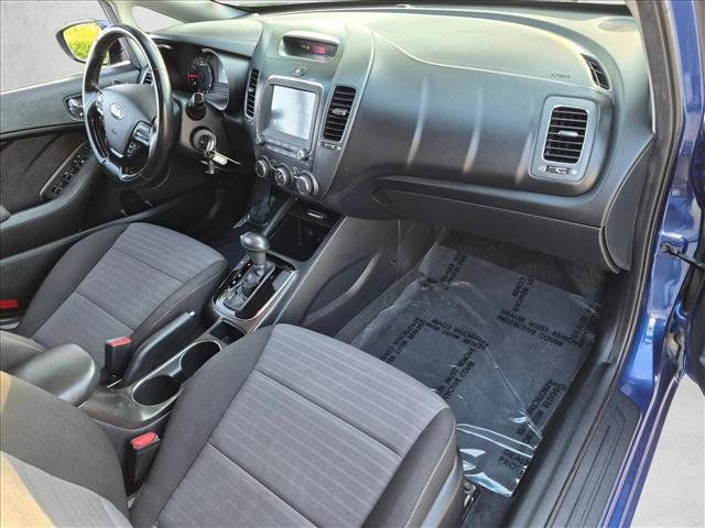 Used 2018 Kia Forte S FWD image 19