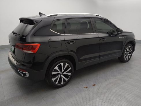 Used 2023 Volkswagen Taos SE FWD image 10