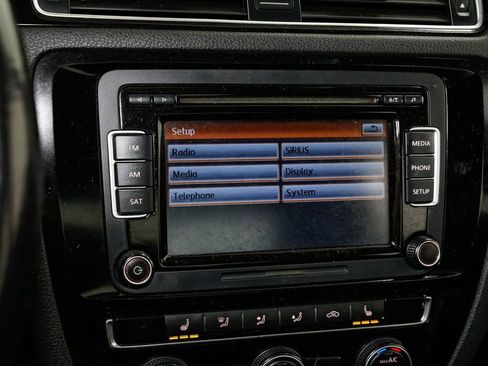 Used 2015 Volkswagen Jetta GLI SE image 15