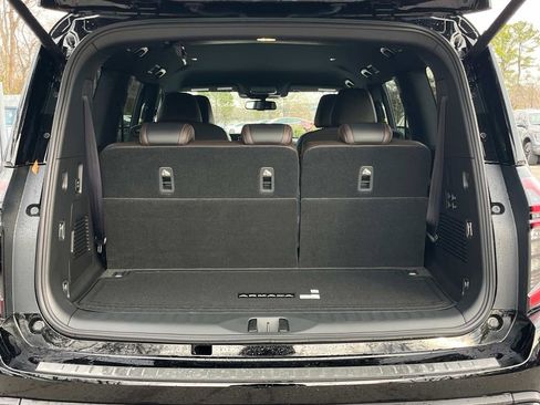 New 2026 Nissan Armada SL w/ Captain's Chari Seat Package image 8