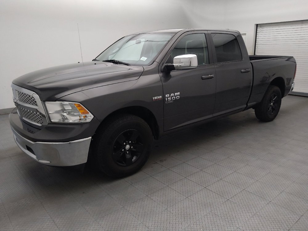 Used 2021 RAM 1500 Classic SLT RWD image 2