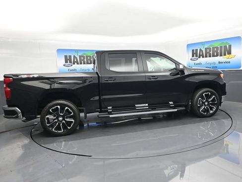 New 2026 Chevrolet Silverado 1500 LT w/ Leather Package AWD/4WD image 6