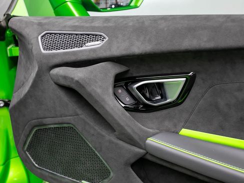 Used 2024 Lamborghini Huracan Tecnica RWD image 39