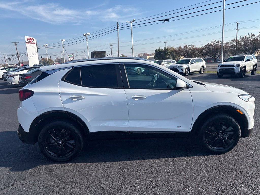 Used 2026 Buick Encore GX Sport Touring w/ Comfort Package AWD/4WD image 6