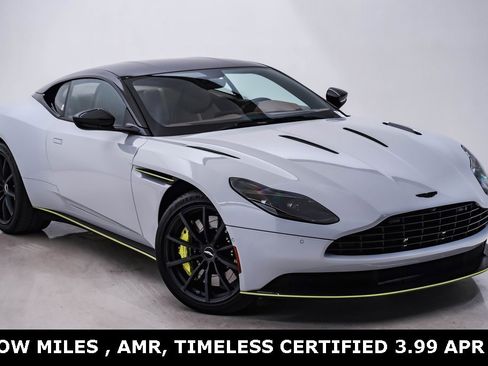 Used 2021 Aston Martin DB11 AMR image 3
