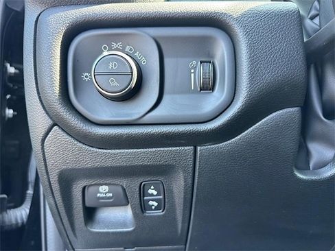 Used 2023 RAM 1500 Big Horn image 19