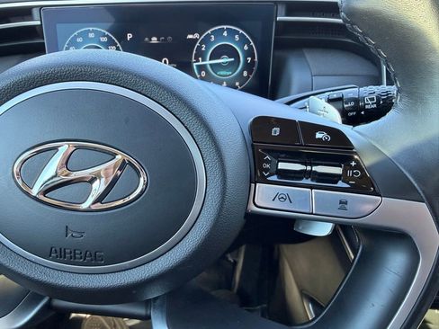 Used 2023 Hyundai Tucson Limited image 18