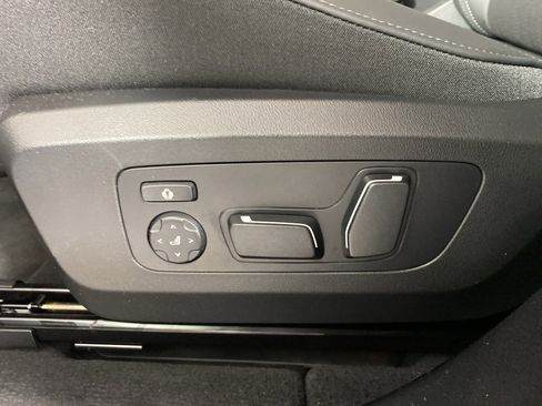 New 2026 BMW X3 xDrive30 w/ Premium Package image 9