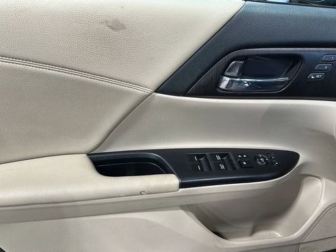 Used 2015 Honda Accord EX-L image 10