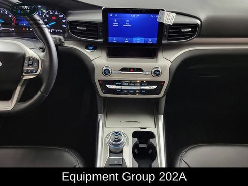 Certified 2023 Ford Explorer XLT w/ Equipment Group 202A AWD/4WD image 25