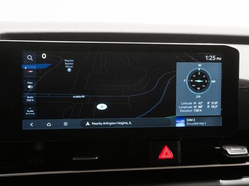 Used 2025 Kia Carnival FWD image 20