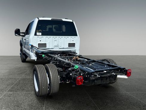 New 2025 Ford F450 XL image 3
