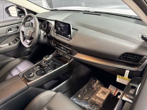 New 2026 Nissan Rogue Dark Armor AWD/4WD image 25