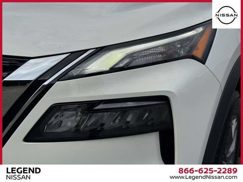 Used 2023 Nissan Rogue S AWD/4WD image 10