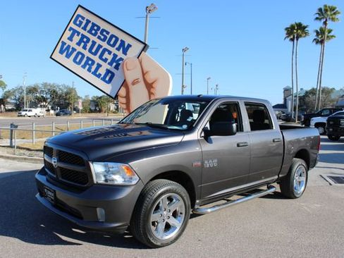 Used 2017 RAM 1500 Express image 1