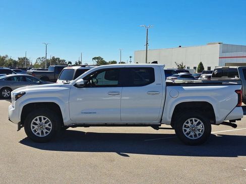 Certified 2024 Toyota Tacoma SR5 image 8