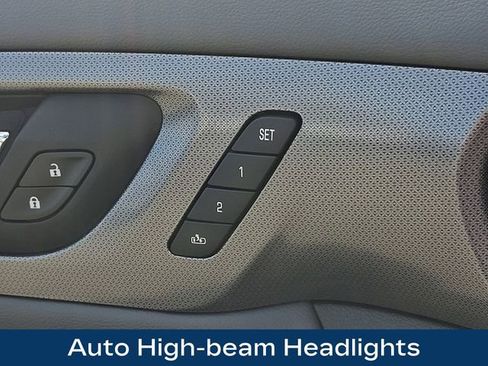 Used 2021 Chevrolet Traverse Premier AWD/4WD image 15