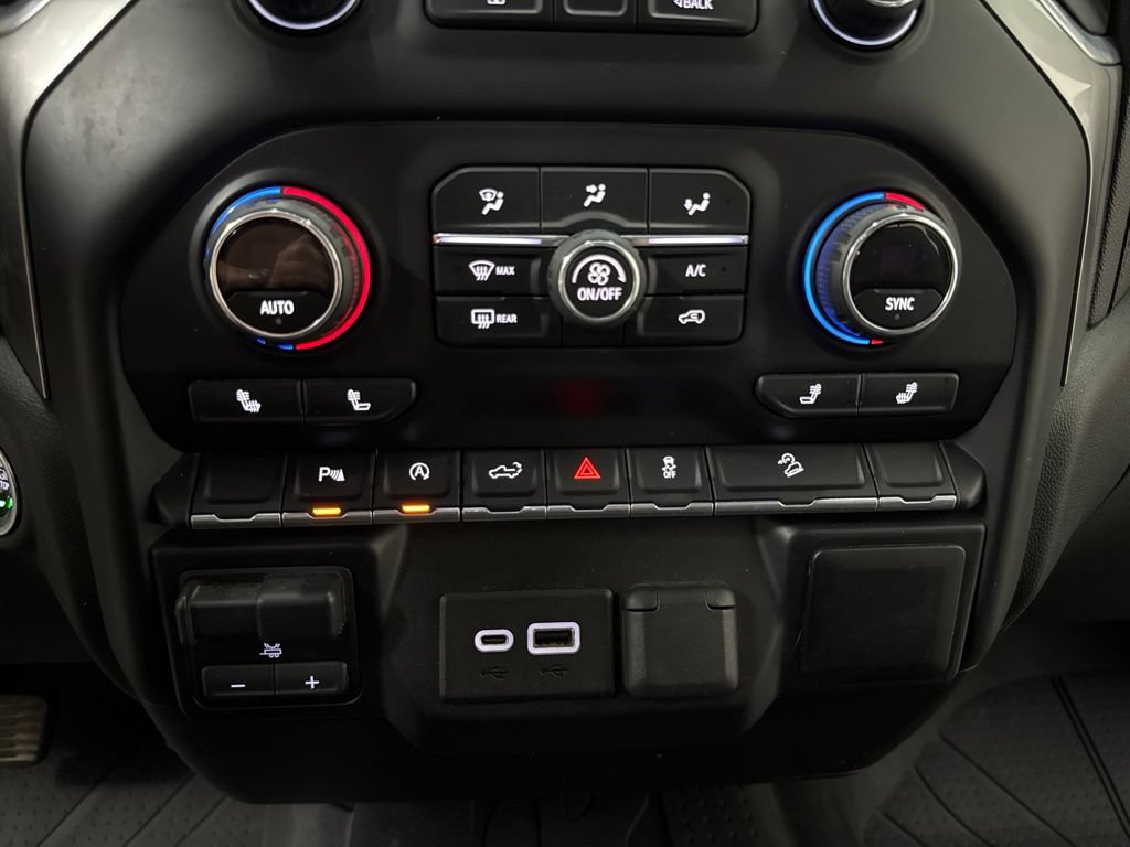 Used 2019 Chevrolet Silverado 1500 RST AWD/4WD image 25