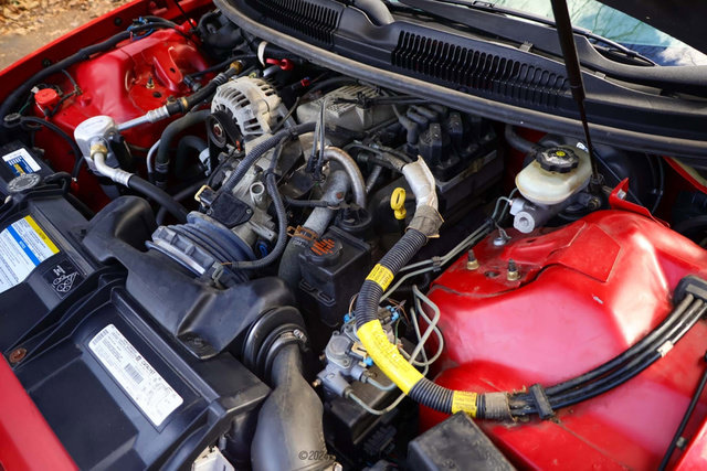 Used 1997 Pontiac Firebird Coupe w/ Opt Pkg RWD image 16