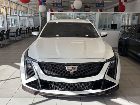 Used 2025 Cadillac CT5 V Blackwing w/ Carbon Fiber 2 Package RWD image 7