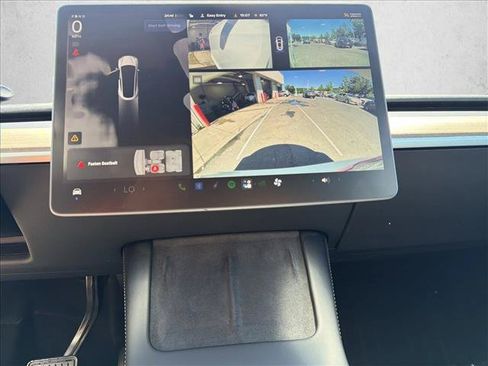 Used 2023 Tesla Model Y Long Range AWD/4WD image 18