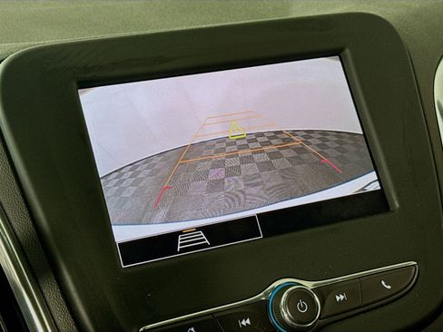 Used 2023 Chevrolet Equinox LT AWD/4WD image 16