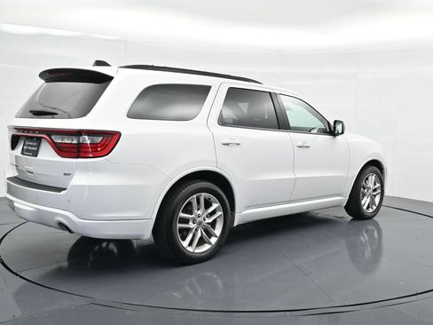 Used 2024 Dodge Durango GT RWD image 7