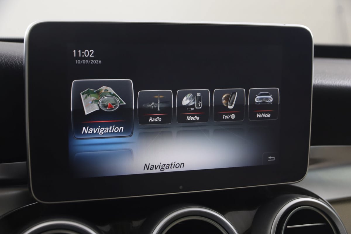 Used 2015 Mercedes-Benz C 300 4MATIC Sedan image 29