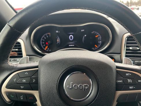 Used 2016 Jeep Grand Cherokee Limited image 21