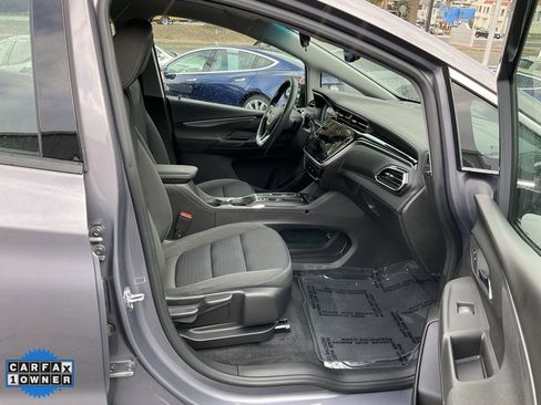 Used 2023 Chevrolet Bolt LT image 56