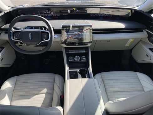 New 2026 Lincoln Nautilus Reserve w/ Jet Appearance Package image 16