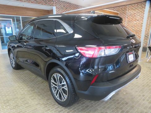 Used 2020 Ford Escape SEL image 65