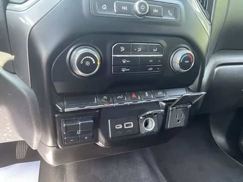 Certified 2022 Chevrolet Silverado 1500 Custom w/ Safety Confidence Package AWD/4WD image 16