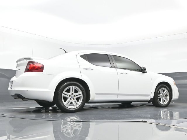 Used 2014 Dodge Avenger SE w/ Sport Appearance Group FWD image 24