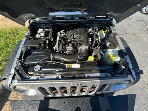 Used 2014 Jeep Wrangler Unlimited Sahara w/ Dual Top Group image 17