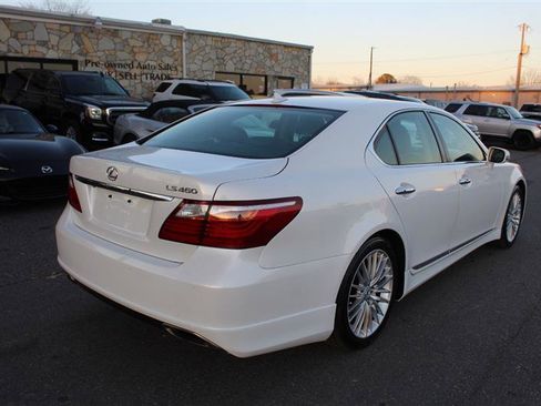 Used 2011 Lexus LS 460 image 7