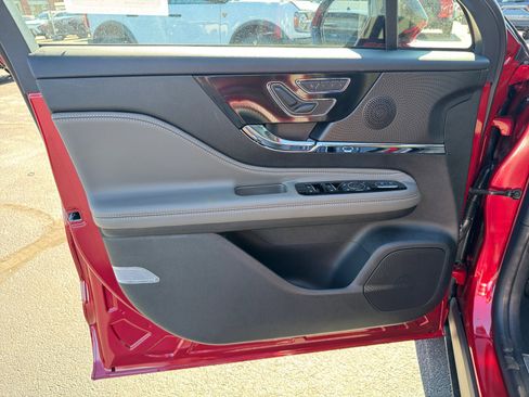 New 2026 Lincoln Corsair Reserve w/ Jet Appearance Package image 24