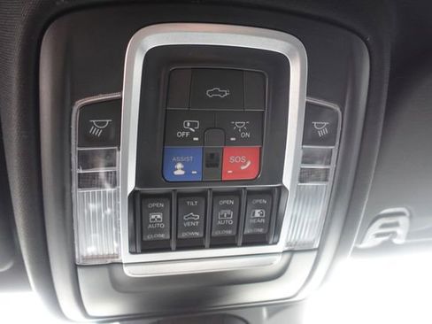 Used 2022 RAM 1500 Limited image 28