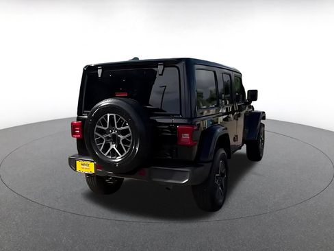 Used 2025 Jeep Wrangler Unlimited Sahara AWD/4WD image 14