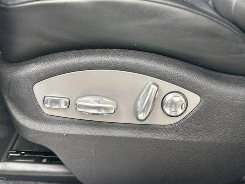 Used 2024 Porsche Macan S image 32