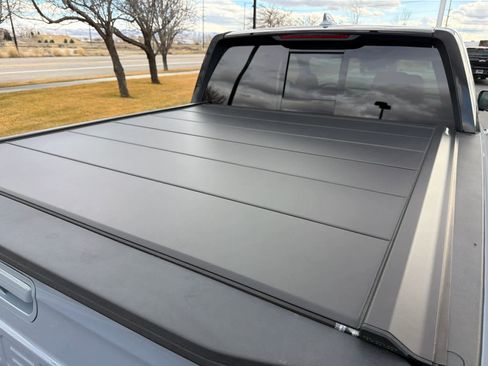 Used 2025 Honda Ridgeline Black Edition image 10